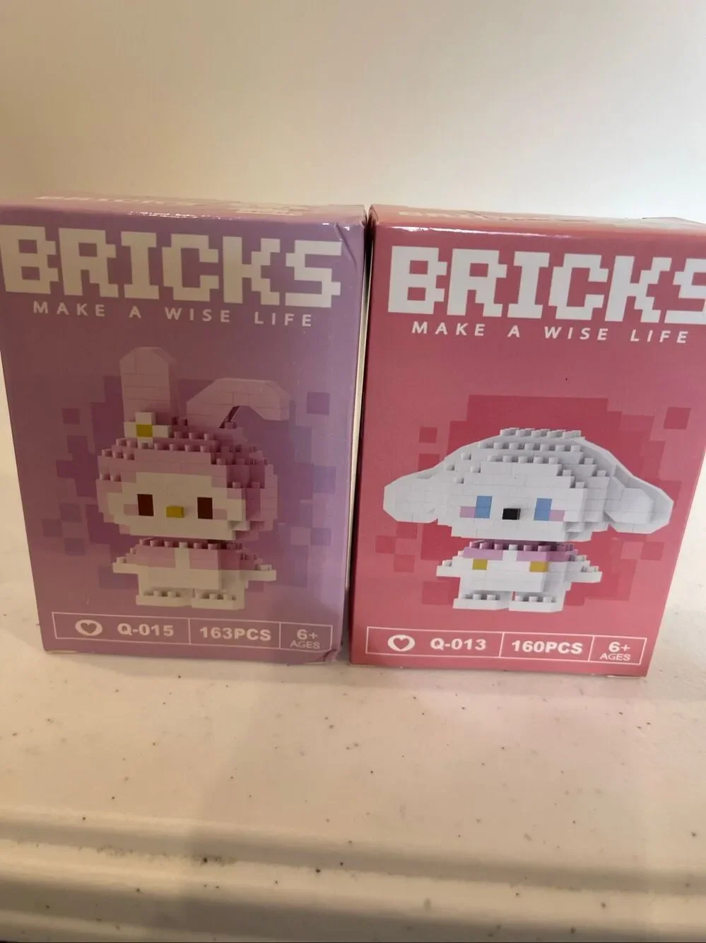 Hello Kitty, Kuromi, Cinnamoroll, Pochacco, My Melody, Bricks Make A Wise Life M